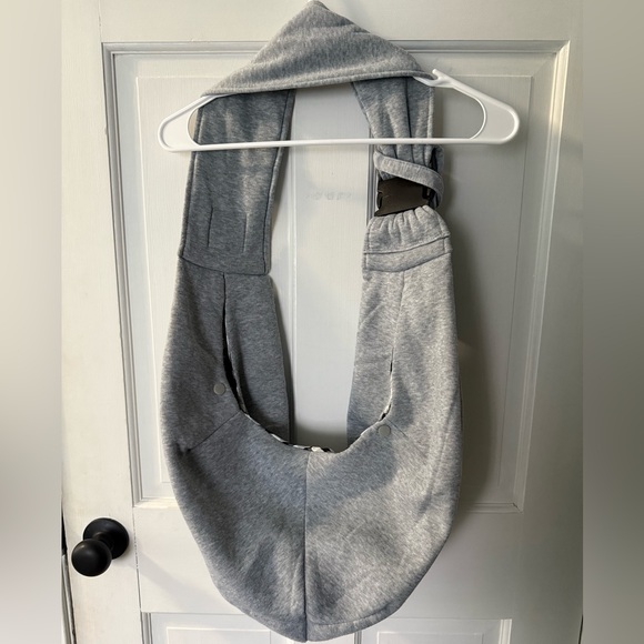 Tomkas Pet Sling Carrier Grey with black/white checker inside Medium - Picture 1 of 9